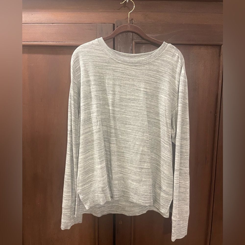 Eddie Bauer pullover sweatshirt